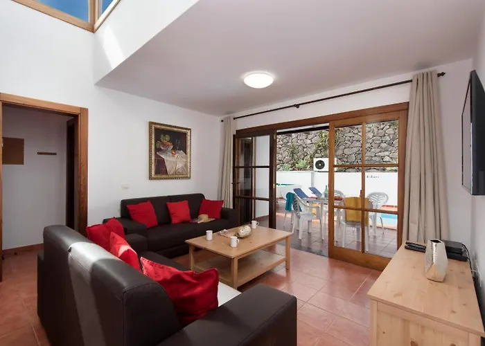 Julianne 3 Вилла *