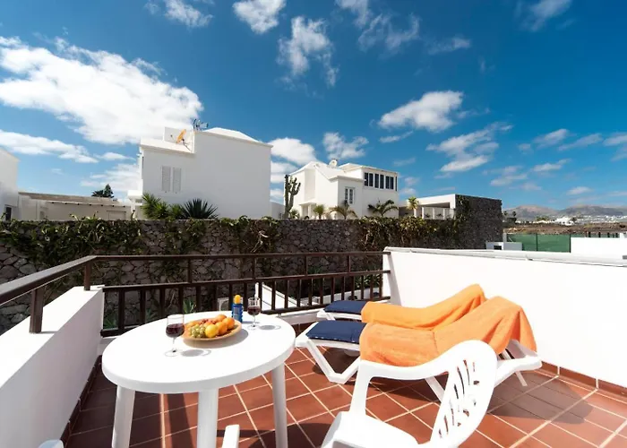 Julianne 3 Вилла *